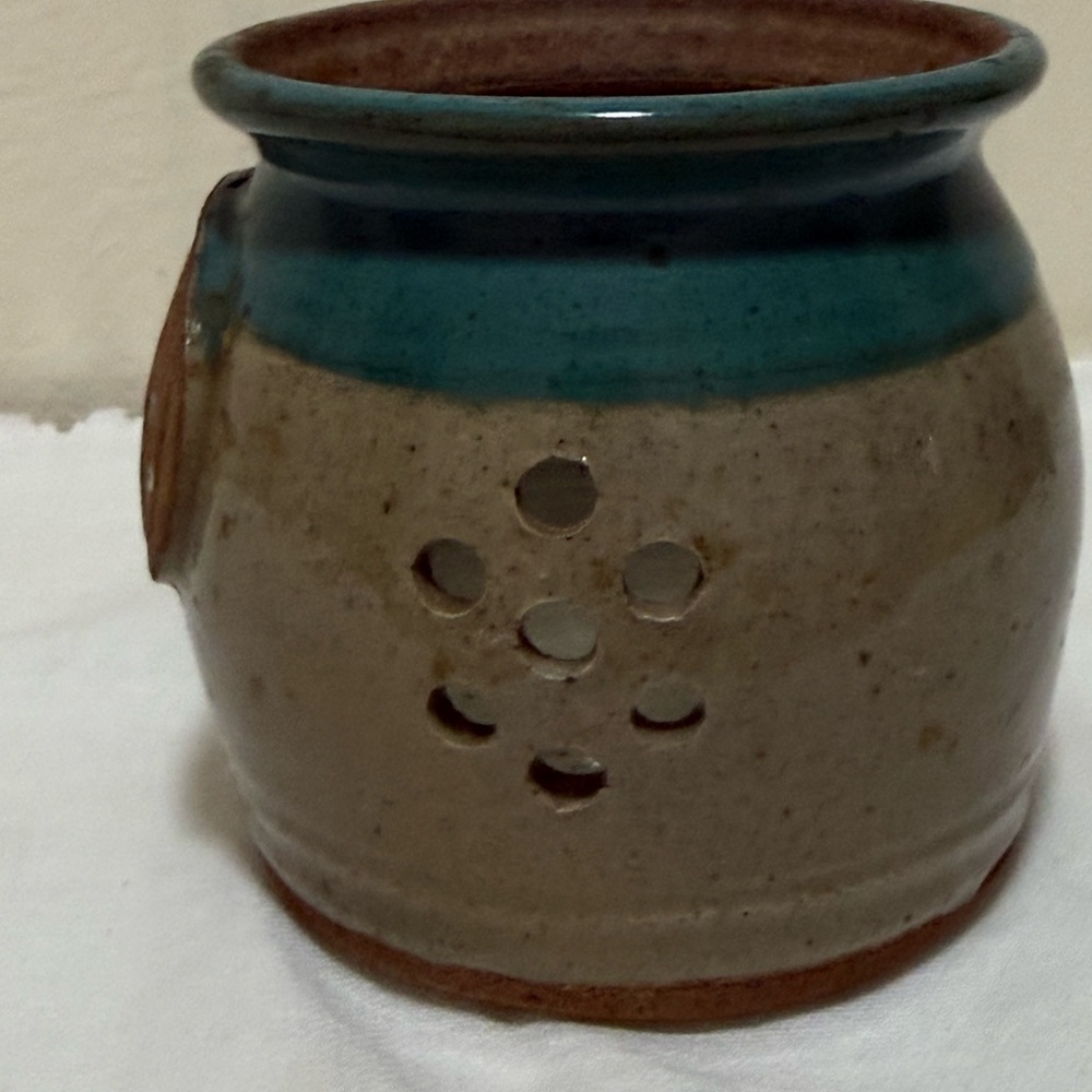 Handmade Garlic Keeper Jar in Teal and Natural - Picture 2 of 7